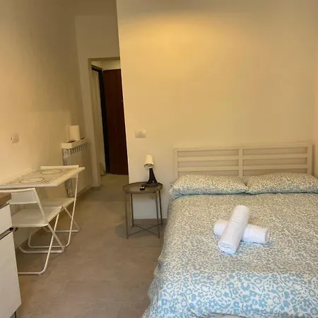 Crocetta 1 Apartamento *